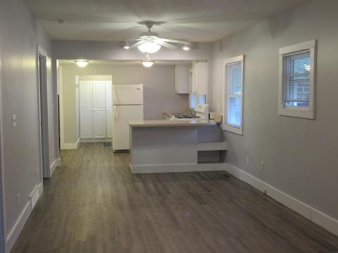 405 E Golf Ave, Jackson, MI 49203 photo 4