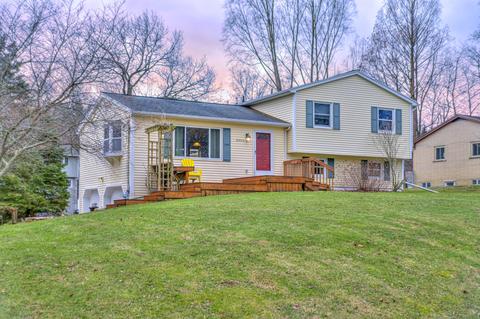 3905 Harwich Ln, Jackson, MI 49201 photo 1