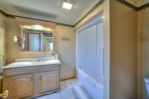 3905 Harwich Ln, Jackson, MI 49201 photo 20