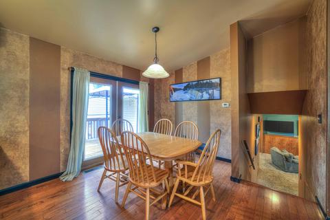 3905 Harwich Ln, Jackson, MI 49201 photo 11