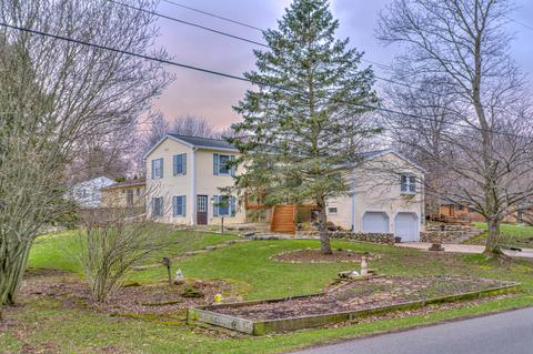 3905 Harwich Ln, Jackson, MI 49201 photo 2