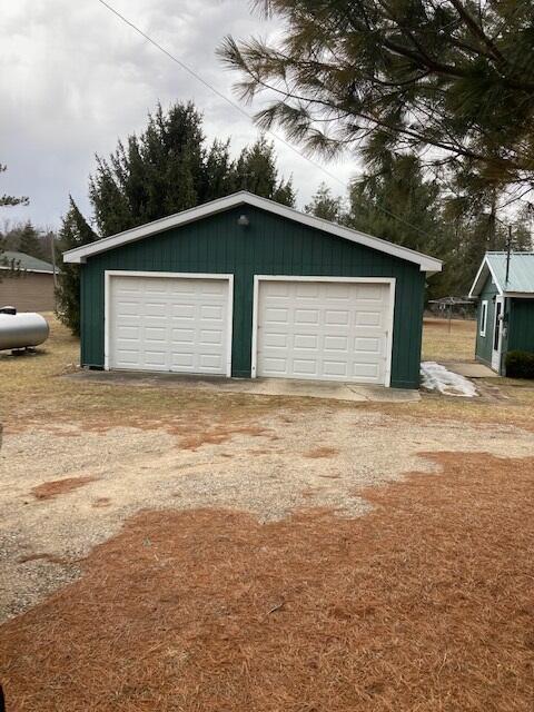 10141 Suzanne Dr, Harrison, MI 48625 photo 4
