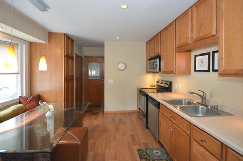 324 S Sunset St, Plainwell, MI 49080 photo 7