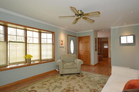 324 S Sunset St, Plainwell, MI 49080 photo 5