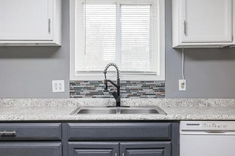 208 E Trail St, Jackson, MI 49201 photo 9