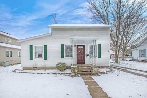 321 Lake St, Buchanan, MI 49107 photo 1