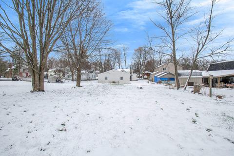 321 Lake St, Buchanan, MI 49107 photo 8