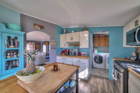 558 Andrew Ave, Jackson, MI 49202 photo 6