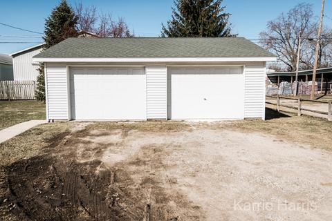222 S Main St, Ithaca, MI 48847 photo 3
