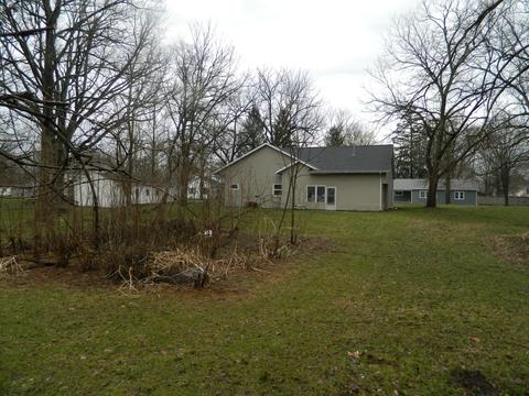 414 Morrell St, Plainwell, MI 49080 photo 3