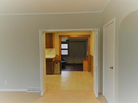 414 Morrell St, Plainwell, MI 49080 photo 5