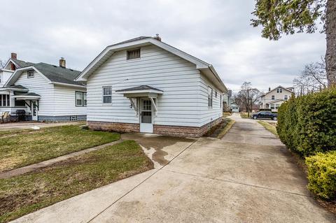 731 Loomis St, Jackson, MI 49202 photo 8