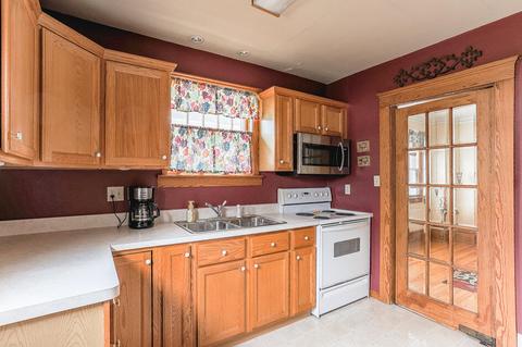 731 Loomis St, Jackson, MI 49202 photo 25