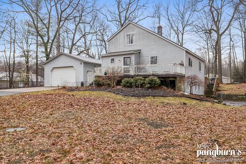 1034 E 98th St, Grant, MI 49327 photo 1