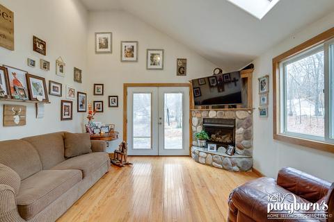 1034 E 98th St, Grant, MI 49327 photo 5