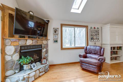 1034 E 98th St, Grant, MI 49327 photo 6