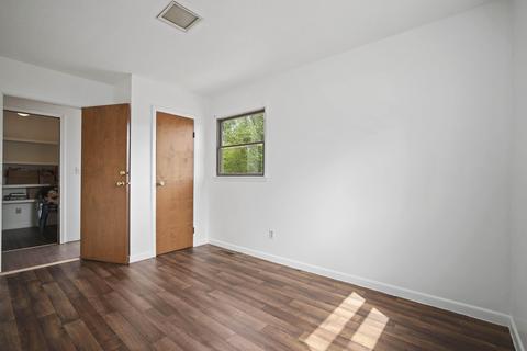 7821 Lakeview Ave, Jackson, MI 49201 photo 18