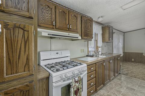 10262 Floating Bridge Rd, Marcellus, MI 49067 photo 17