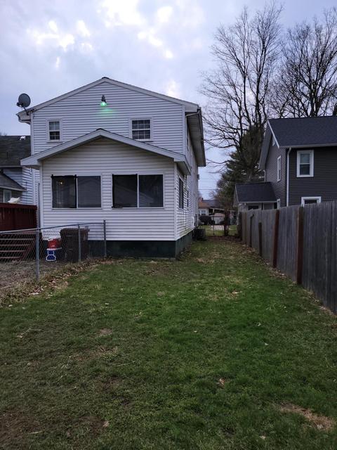 227 N Webster St, Jackson, MI 49202 photo 3