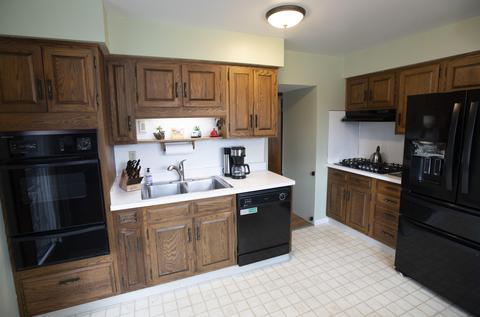 604 Algonquin St, Jackson, MI 49203 photo 3