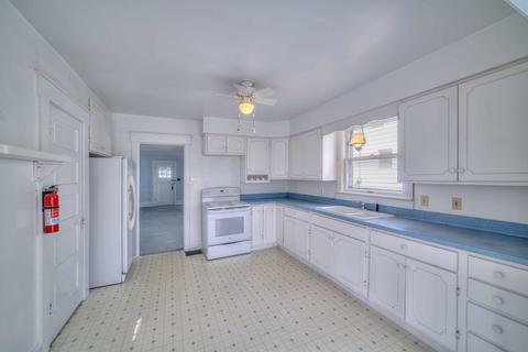 1615 Third St, Jackson, MI 49203 photo 7