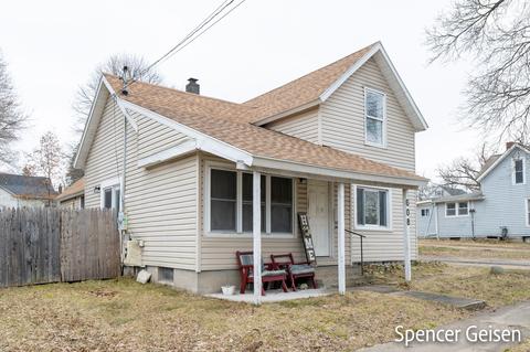 608 James St, Belding, MI 48809 photo 3