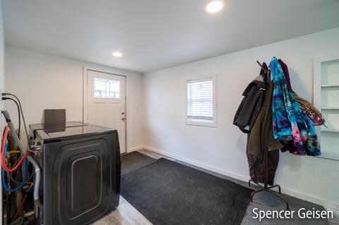 608 James St, Belding, MI 48809 photo 16