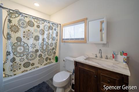 608 James St, Belding, MI 48809 photo 21