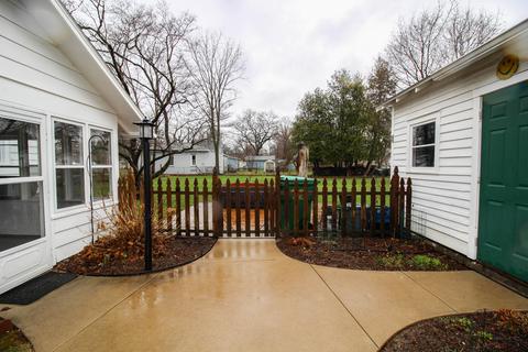 330 5th Ave, Three Rivers, MI 49093 photo 4