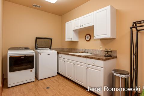 9615 Bennett St SE, Lowell, MI 49331 photo 32