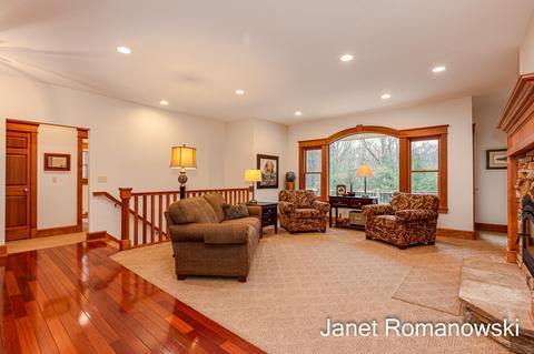 9615 Bennett St SE, Lowell, MI 49331 photo 4
