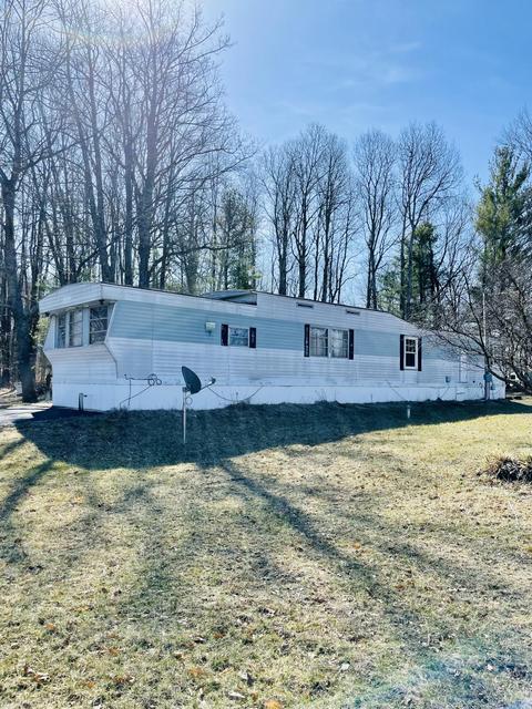 6100 N Oak Ave, White Cloud, MI 49349 photo 3
