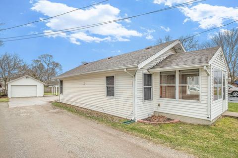105 E Meadow Heights Ave, Jackson, MI 49203 photo 4
