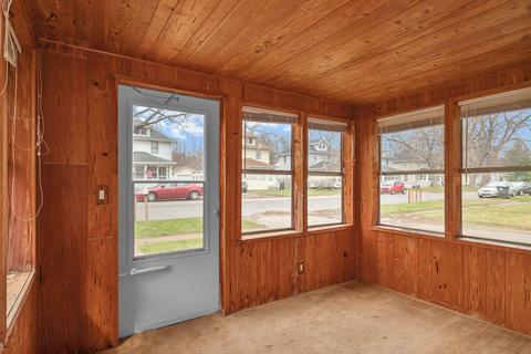 105 E Meadow Heights Ave, Jackson, MI 49203 photo 7