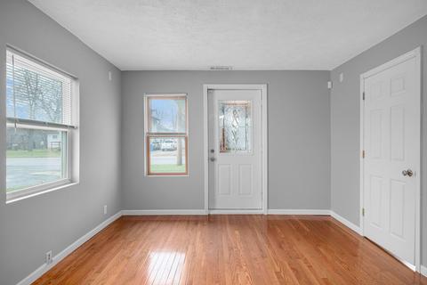 105 E Meadow Heights Ave, Jackson, MI 49203 photo 8