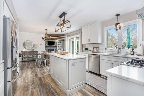 7641 Apple Hill Ct SE, Ada, MI 49301 photo 6