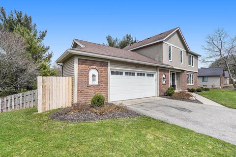 7641 Apple Hill Ct SE, Ada, MI 49301 photo 2