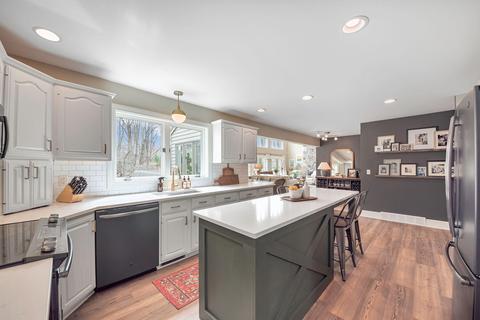 269 Greentree Ln NE, Ada, MI 49301 photo 9