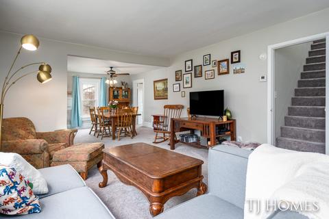 20450 Division Dr, Marshall, MI 49068 photo 3