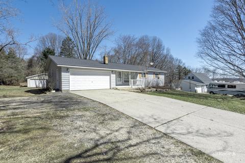 6931 Rix St SE, Ada, MI 49301 photo 3