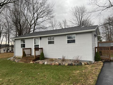 281 Dickerson Vw SW, Stanton, MI 48888 photo 2