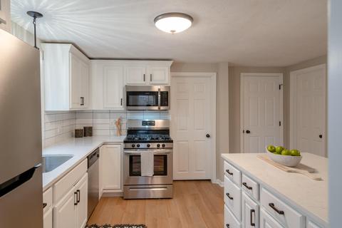 1002 Blaine St, Belding, MI 48809 photo 9