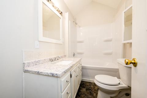 703 Days Ave, Buchanan, MI 49107 photo 4