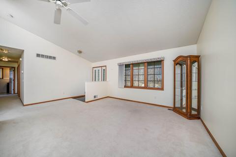 7576 E Q Ave E, Scotts, MI 49088 photo 3