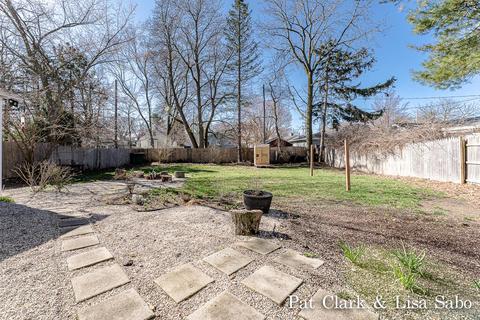 506 E Savidge St, Spring Lake, MI 49456 photo 3