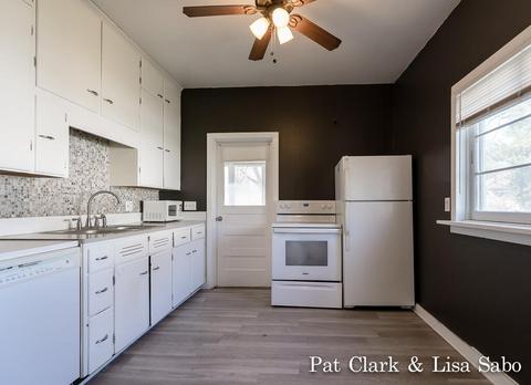 506 E Savidge St, Spring Lake, MI 49456 photo 5