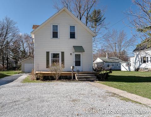 506 E Savidge St, Spring Lake, MI 49456 photo 1