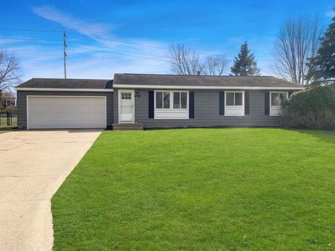 6728 Rix St SE, Ada, MI 49301 photo 2