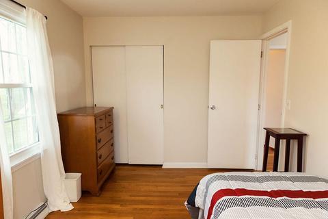 568 Robinson Rd, Jackson, MI 49203 photo 6