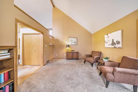 7818 Stonehaven Dr SE, Ada, MI 49301 photo 9